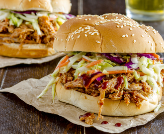 Pulled pork sandwich