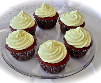 Red Velvet kuppikakut / Red Velvet Cupcakes