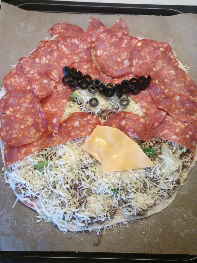 Angry Birds pizza