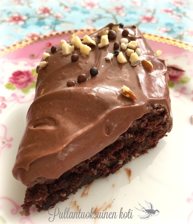 Järisyttävän hyvä Suklaakakku - helposti hyvää