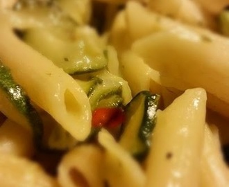 Pasta zucchini - Kesäkurpitsapasta