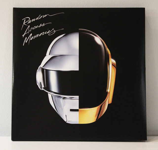 Daft Punk - Random Access Memories. Uus albumi, uudet saundit.