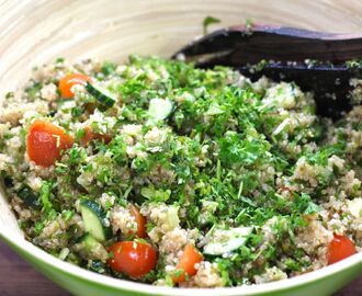 Raikas quinoa tabouleh