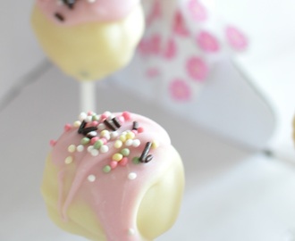 3v synttäreiden lasten suosikit: cake pops