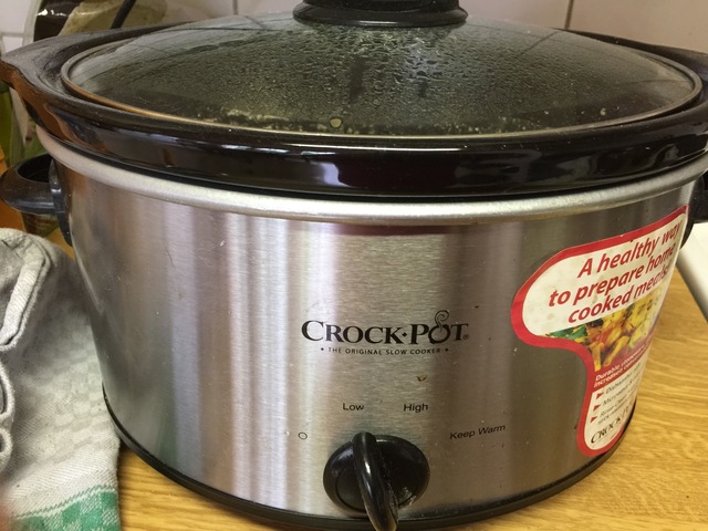 Crock-Pot leipä eli leipää haudutuspadalla