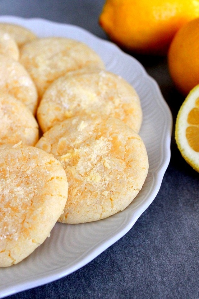 Lemon crinkle cookies / Sitkeät sitruuna-pikkuleivät