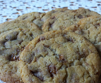 Manteliset Daim-keksit/ Almond-Daim Cookies