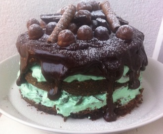 Minttusuklaa naked cake / Mint chocolate naked cake