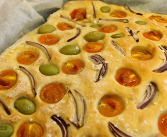 Focaccia ja herkkupuuro