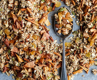 Omena–rosmariini-granola | Apple-rosemary granola