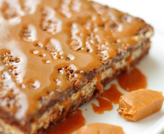 Browniebars with Cookie Dough filling and Caramel top