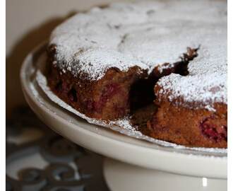 Vadelmainen Mud Cake