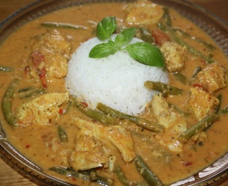 Thaimaalainen kookos-kanacurry