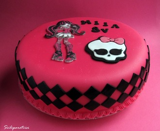 Monster High -kakku
