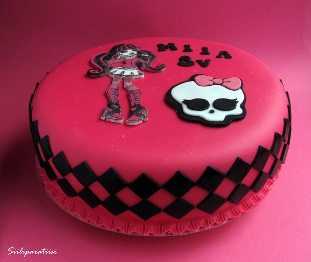 Monster High -kakku