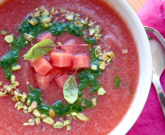 Makean tulinen vesimeloni-tomaattigazpacho