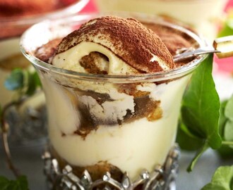 Tiramisu-jälkiruoka