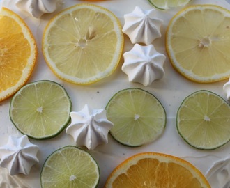 Sitruunainen Lemon curd -kakku