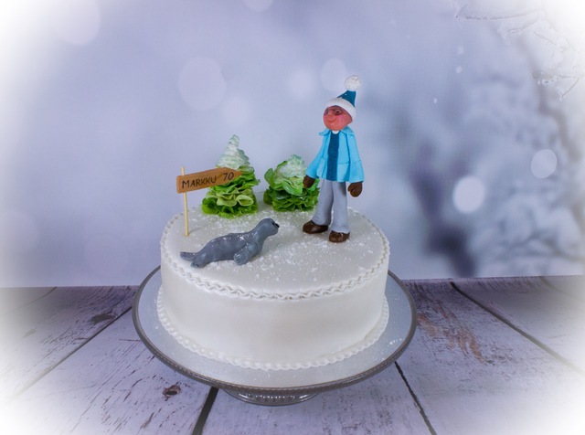 Talvinen kakku: munaton pohja ja lakkamousse