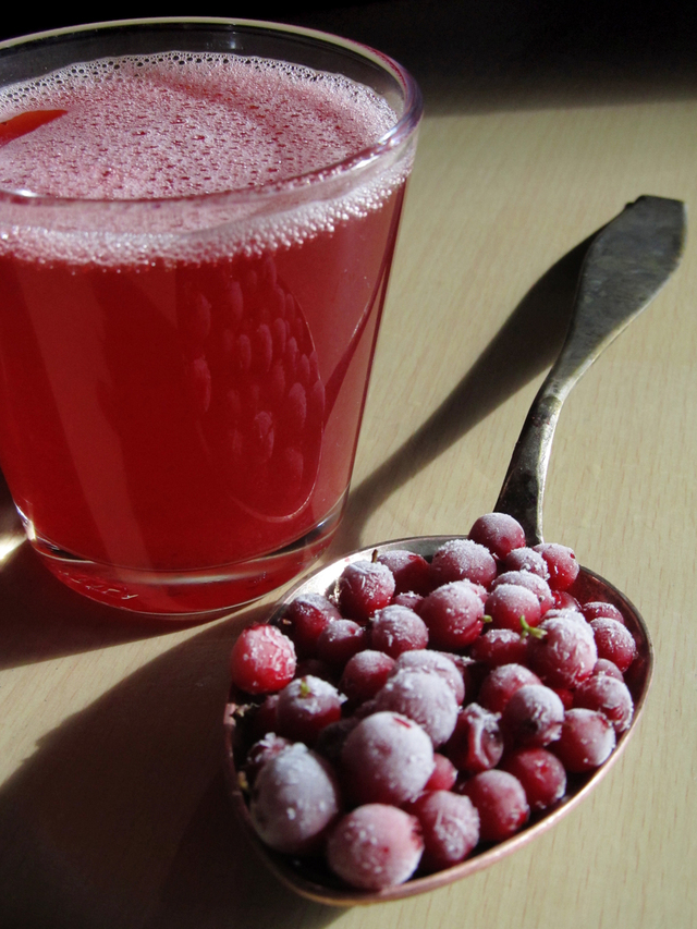 Puolukkamehu – Lingonberry juice