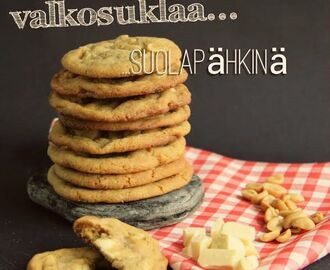 Valkosuklaa-suolapähkinä cookies