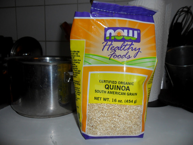 Kvinoa lounas-salaatti