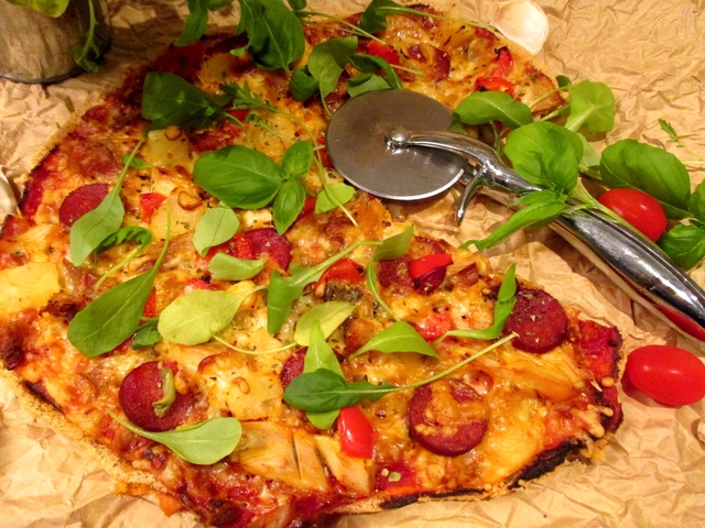 Pizza Italiano karpisti Tommi Kankaan tapaan ja ajatuksia VHH-keittiö kirjasta