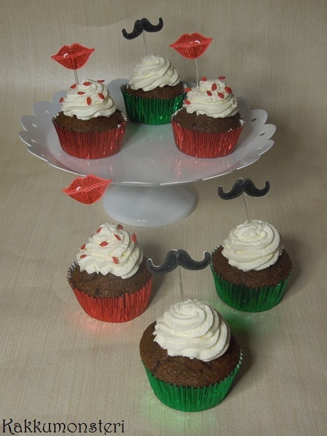 Mobember cup cakes