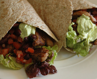 Fajitas med guacomole og salsa pico de gallo