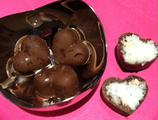 Sjokoladehjerter med kokosfyll