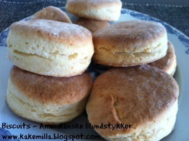 Biscuits - Amerikanske Rundstykker (Eggfri) / Biscuits - American Bread Rolls (Eggless)