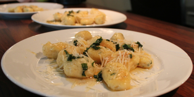 Gnocchi med salviesmør og parmesan