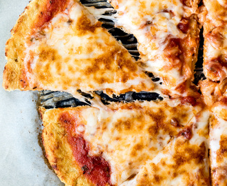 How to Make the Best Cauliflower Pizza Crust + video