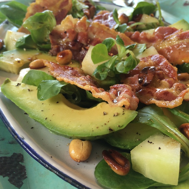 AVOCADO, BACON OG MELON SALAT