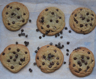 Chewy chocolate chip cookies