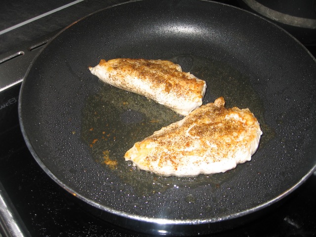 Kyllingfilèt med bacon og brie