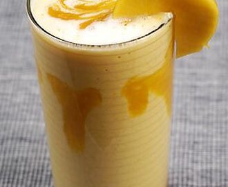 Indisk mat og Mango Lassi