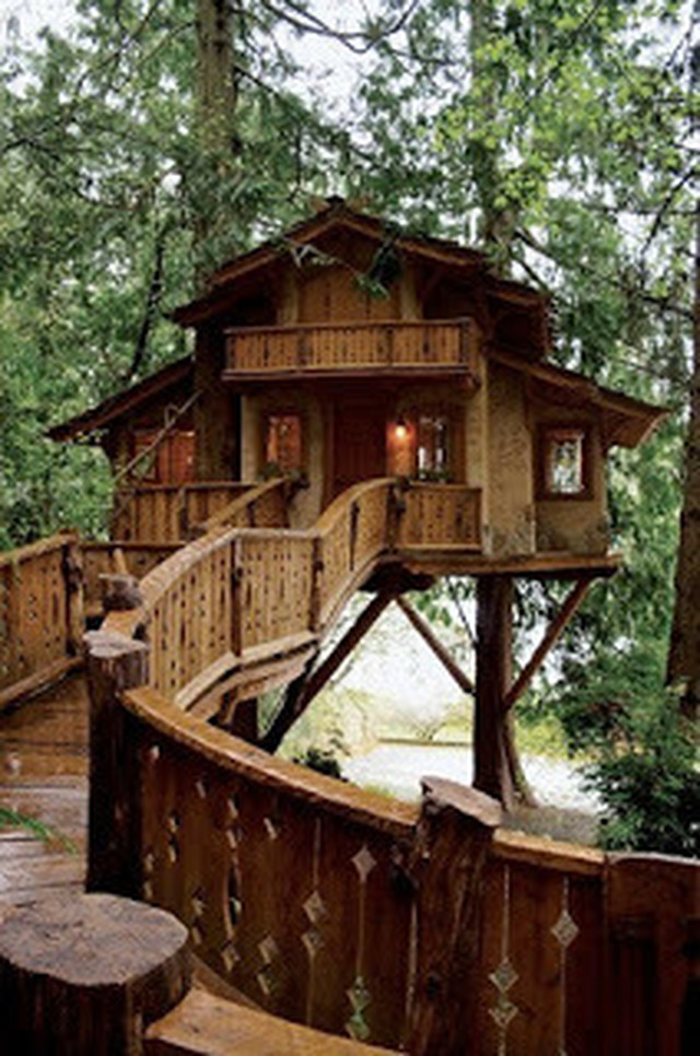 Heidi's Treehouse Chalet, Poulsbo, Washington