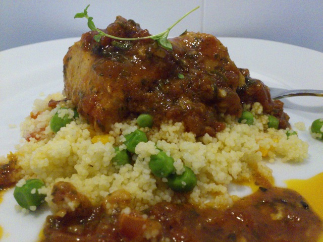 Kyllingtagine og tabbouleh av couscous