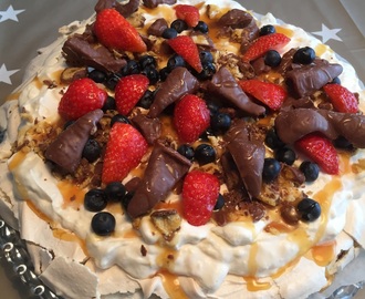 Smashpavlova med karamellsaus