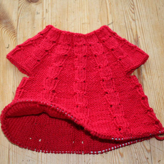 Tiny knitting... dress or...