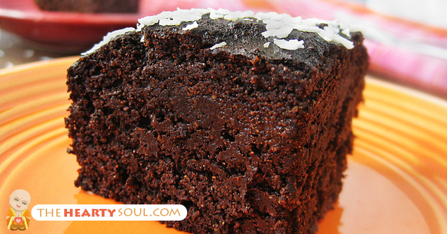 Gluten-Free Quinoa Chocolate Cake Recipe With the Best Natural Sweetener You’ve EVER Tried