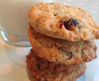 Cookies med tranebær og sjokolade.