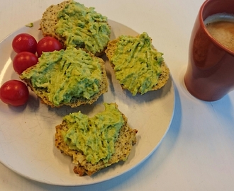 Proteinrundstykker med chiafrø