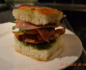 BLT med focaccia