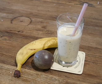 PASSJONSFRUKT OG BANAN SMOOTHIE