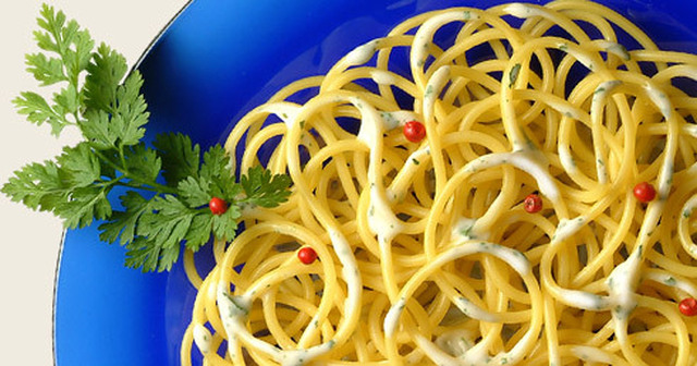 Spaghetti med persillekrem