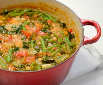 Grønnkål og quinoa minestrone