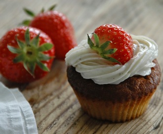 Jordbærmuffins uten sukker og mel