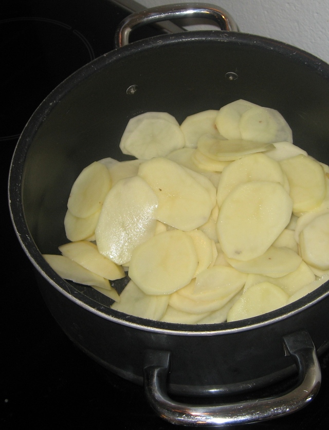 Fløtegratinerte poteter